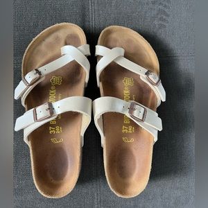 Birkenstock Mayari. Pearl white. Size 37